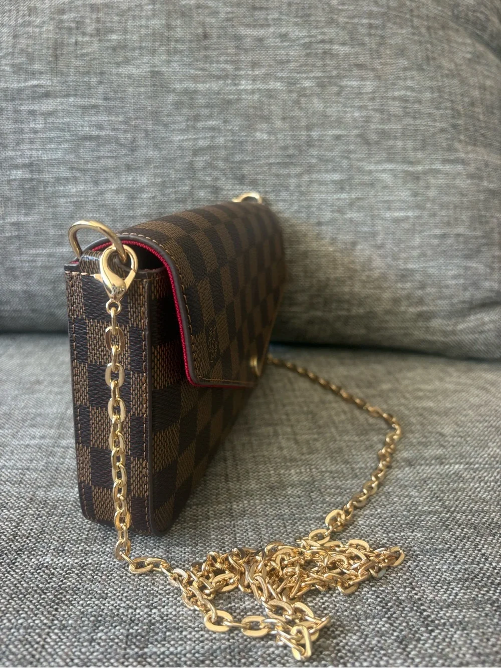 LOUIS VUITTON POCHETTE FELICIE